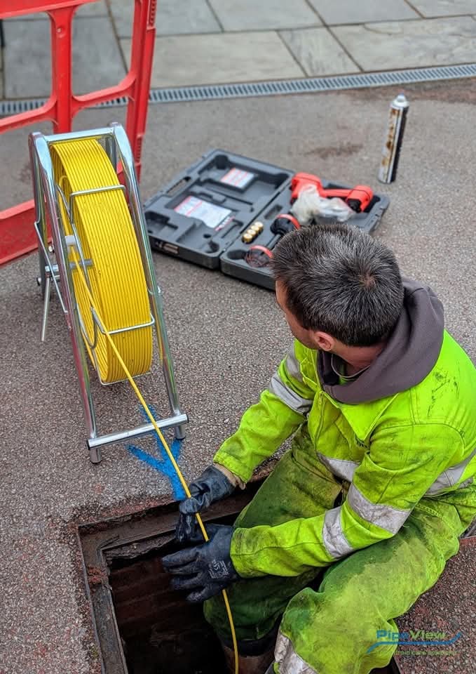 Locating surveys underground utilities (3)